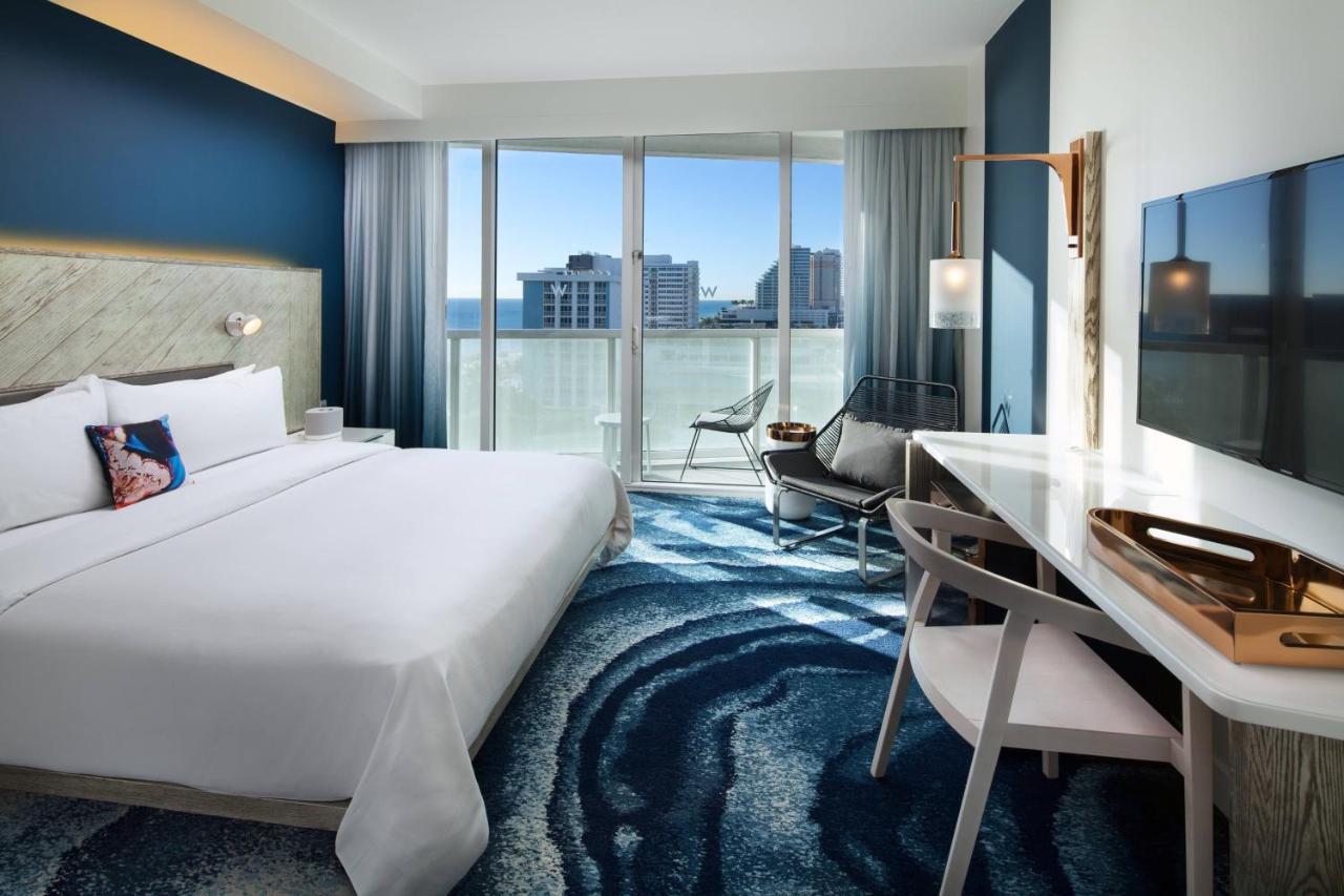 Deluxe, Guest Room, 1 King, Resort View,1404565436:JPEG